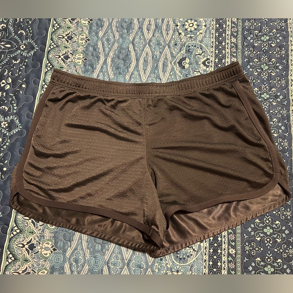 XL Xersion shorts
